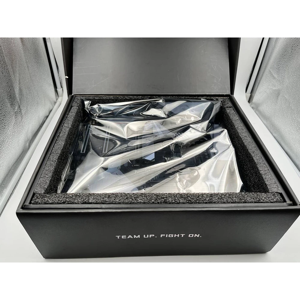 Материнская плата LGA1151 4 × DDR4 128 ГБ E-ATX 6 ×SATA Z390 AORUS XTREME