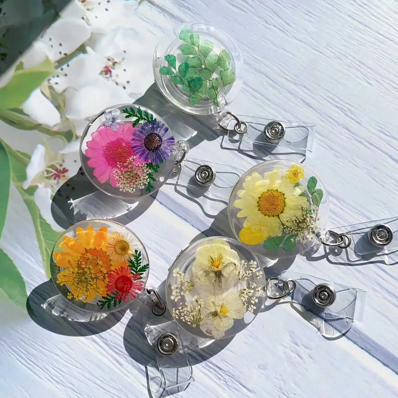 Transparent Dried Leaf Flower ID Badge Reel Pressed Floral creative Resin Badge Holder Work Badge charm Gfit for Doctor Nurse