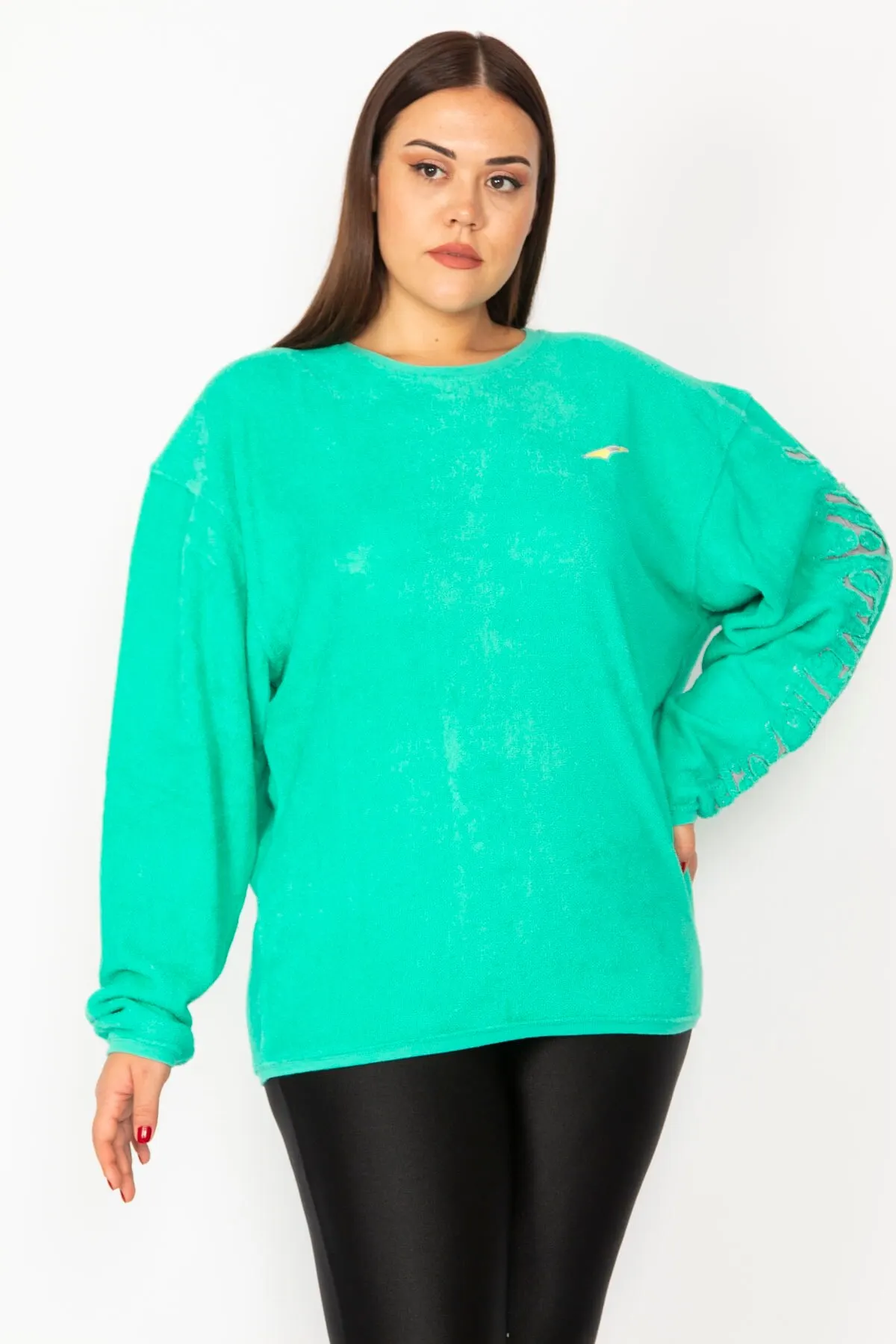 

Женская толстовка с капюшоном и длинным рукавом