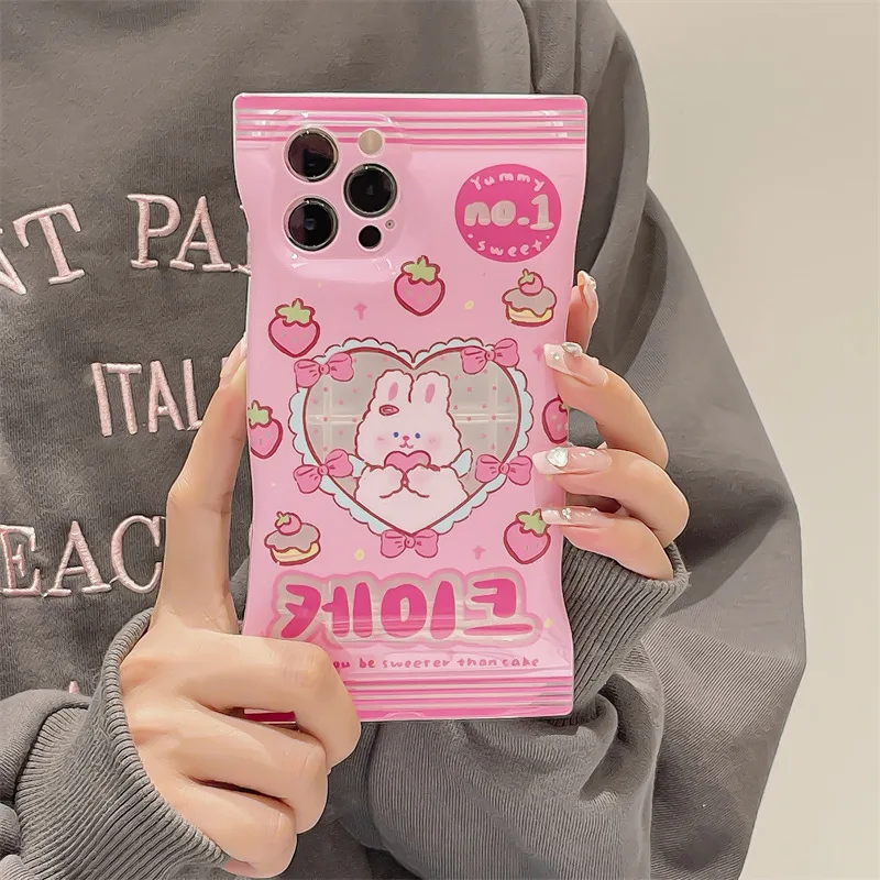 

Strawberry Love Bunny Pinch Bag Phone Case Suitable for All Models Apple Huawei OPPO Xiaomi Vivo Samsung, Etc.
