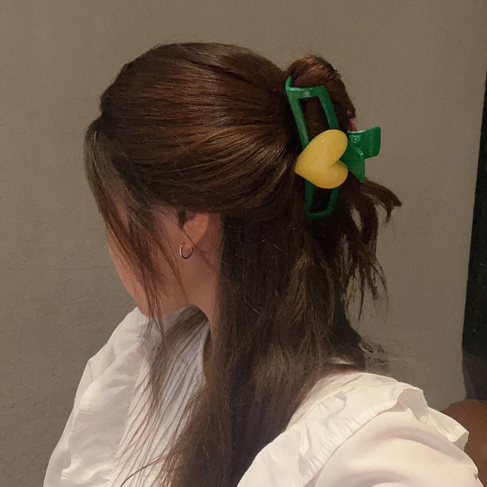 

New Women Cute Heart Plastic Hair Claws Sweet Back Hair Hold Hair Decorate Clips Hairpins Headband Fashion Hair Accessories