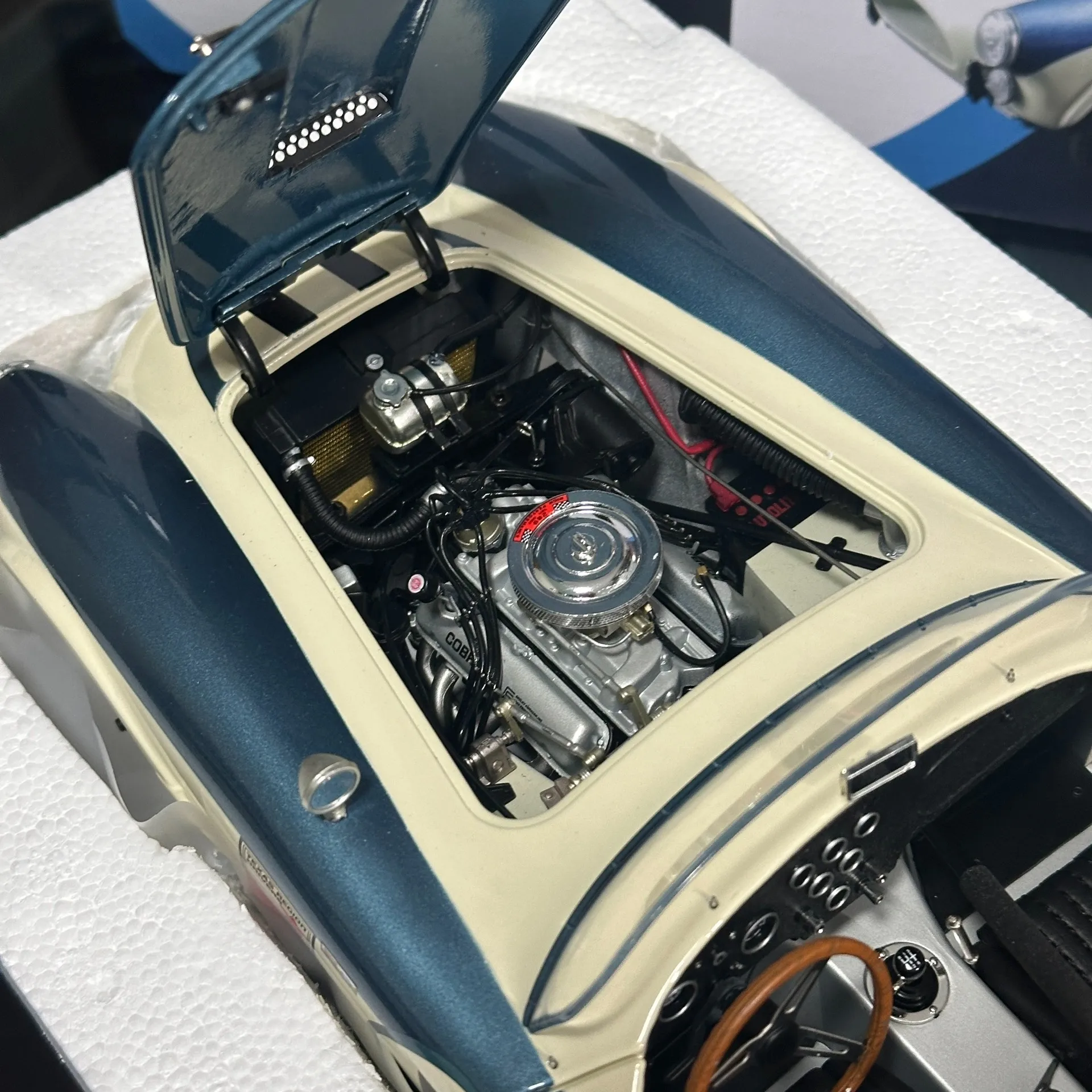 Фото GMP 1:12 Shelby Cobra 289 1963 #11 имитация ограниченной серии все открытые металлические статические модели автомобиля игрушка подарок №5