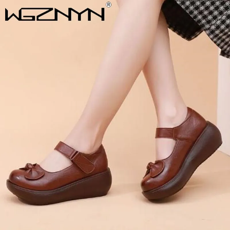 Round toe wedge pumps Clearance