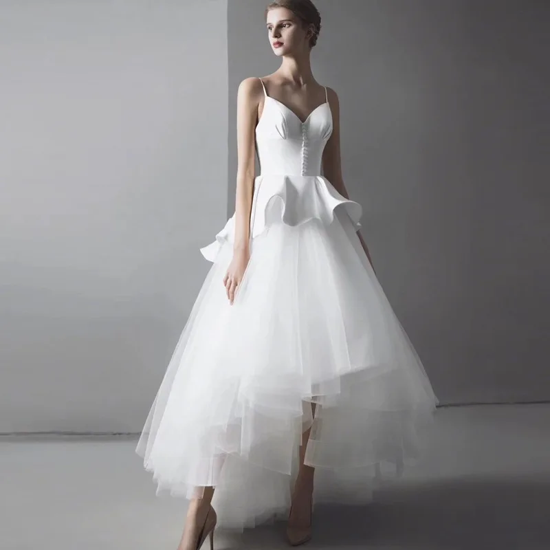 

Женское простое фатиновое платье It's yiiya, белое платье невесты на бретелях-спагетти с глубоким вырезом на лето 2019