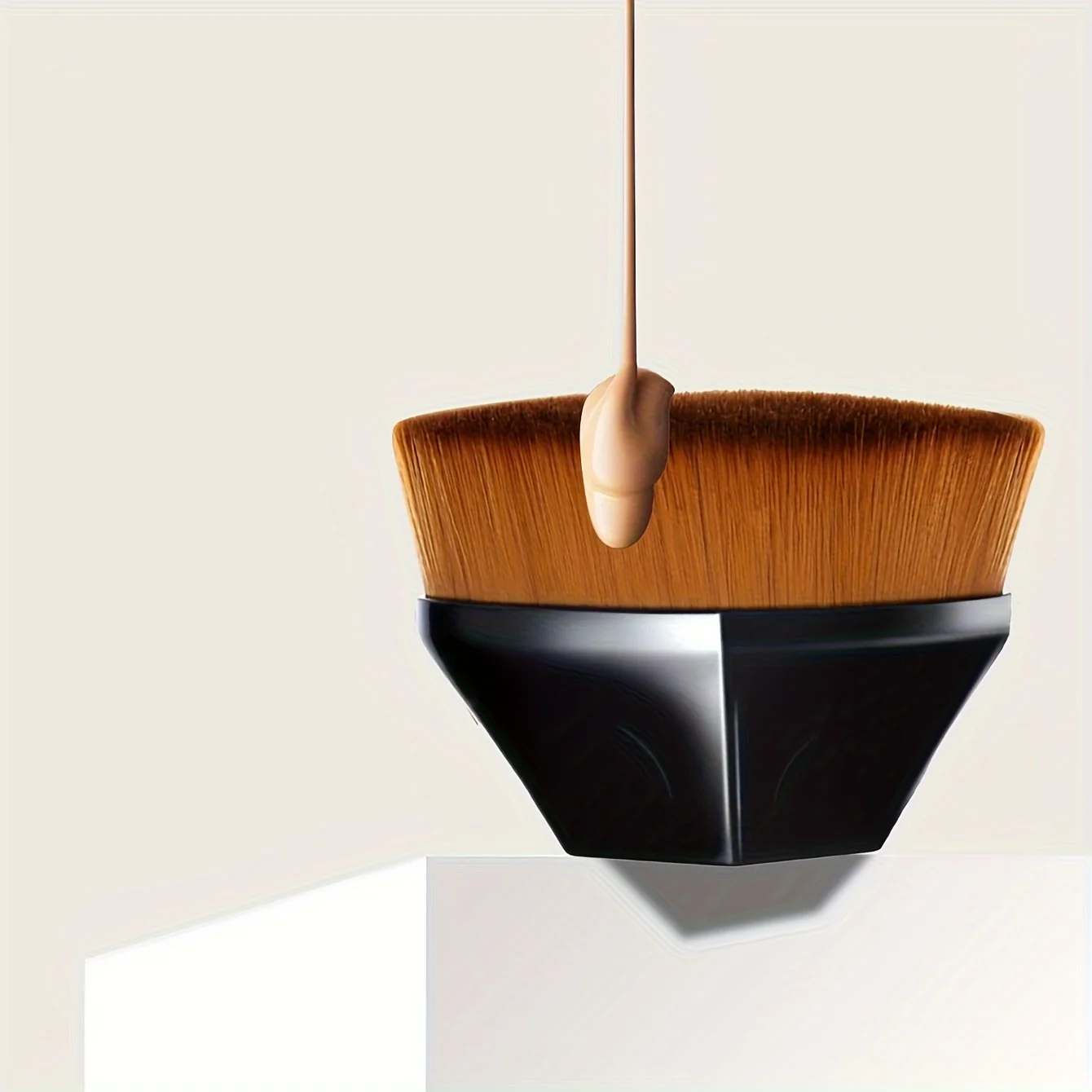 Кисть для макияжа Magic Wand KOSSHOW тонального крема и пудры пластиковая ручка из