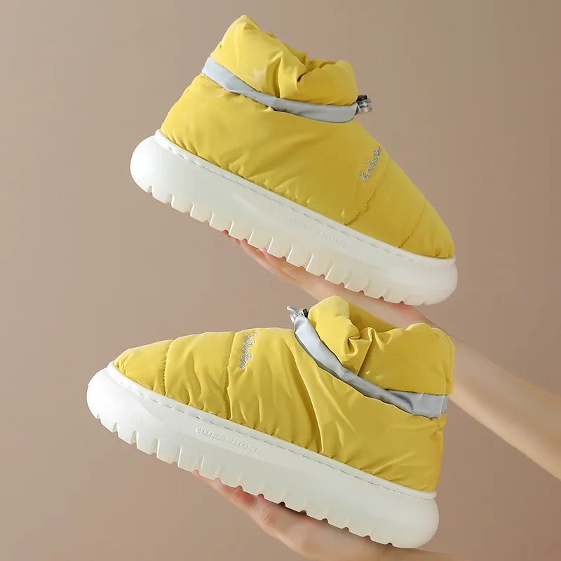 

Женские ботинки, зимние женские ботинки из хлопка 2022, лаконичные дизайнерские Нескользящие уличные теплые пушистые женские ботильоны на пл...