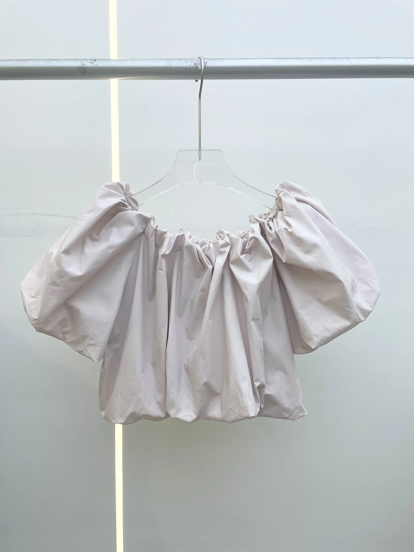 

Короткие топы на одно плечо, Повседневная мода, Новинка лета 2023, 0414