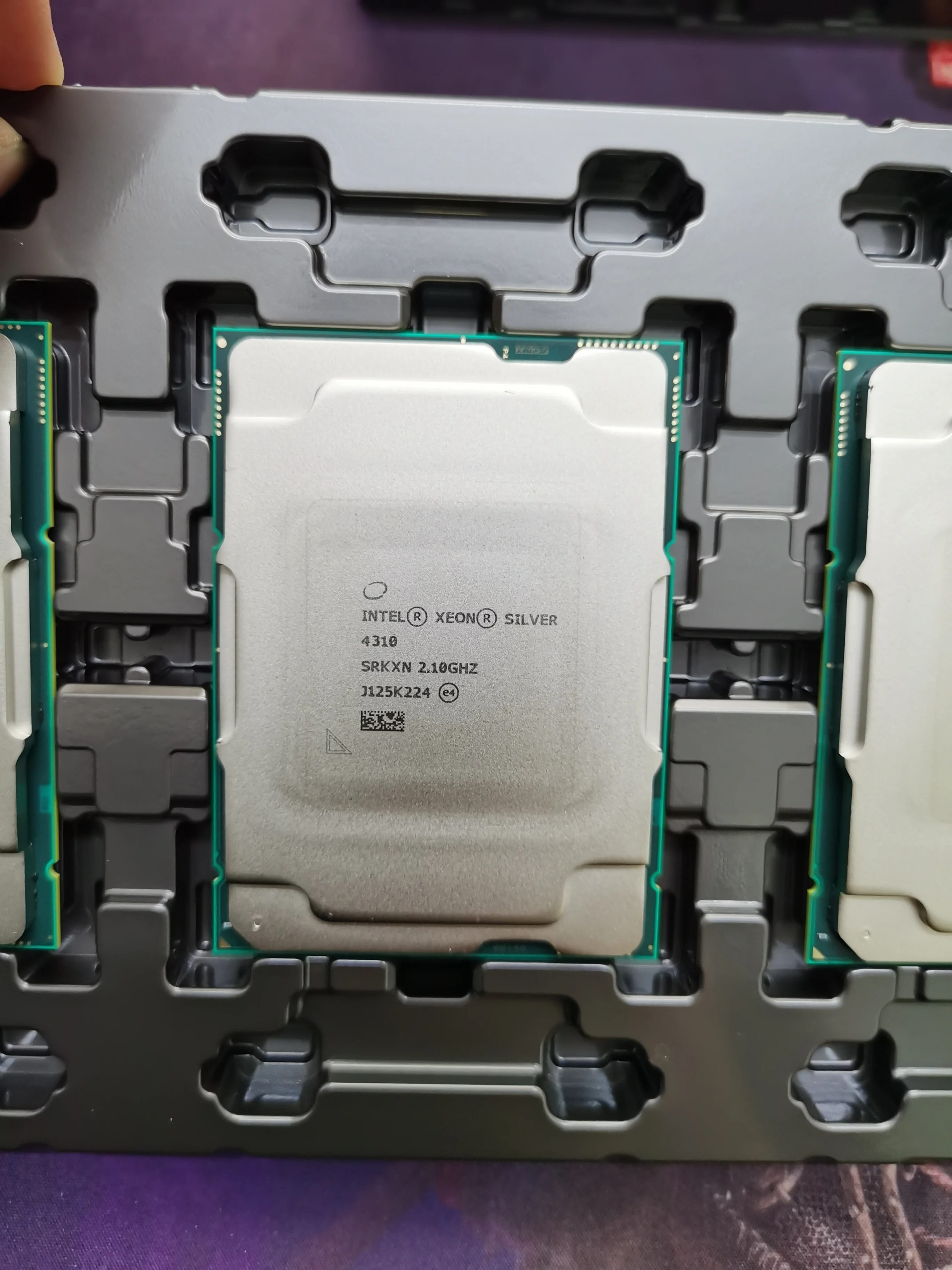 

4310 ЦП 12 ядер 24 потока 2,1 ГГц Lga4189