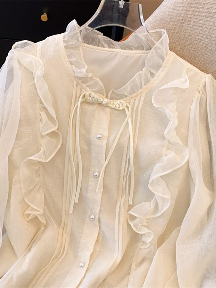 Женская абрикосовая рубашка с длинным рукавом и V-образным вырезом