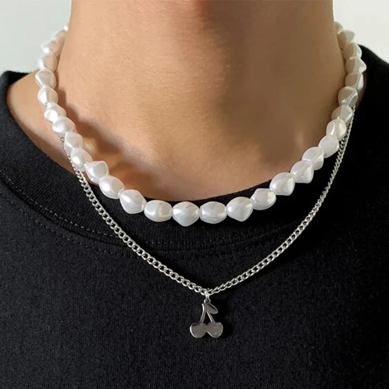 

Punk Style Men Temperament Imitation Pearl Necklace Cherry Pendant Necklaces for Women Clavicle Chains Necklace Jewelry Collares