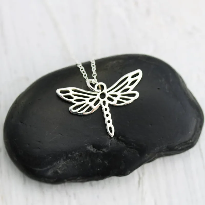 

Stainless Steel Necklaces Dragonfly Pendants Chain Choker Jewellery Fashion Necklace For Women Jewelry Wedding Party Friends