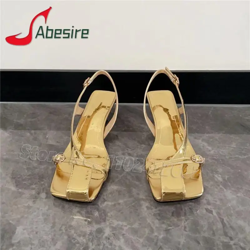 

Сандалии женские с квадратным носком, босоножки в римском стиле, без застежки, на каблуке с котенком, элегантная повседневная обувь, цвет серебристый/Золотой, лето
