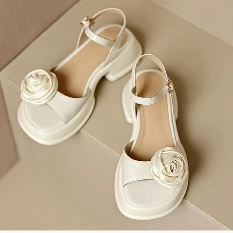 

Сандалии женские на платформе с цветами, Повседневная модная обувь на плоской подошве, сланцы с ремешком на пятке, пляжные классические тапочки, лето 2023