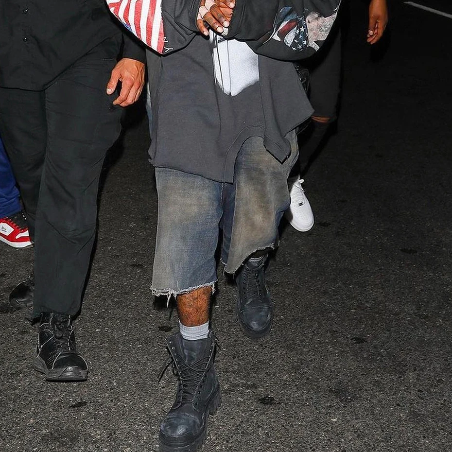 Шорты мужские джинсовые с широкими штанинами