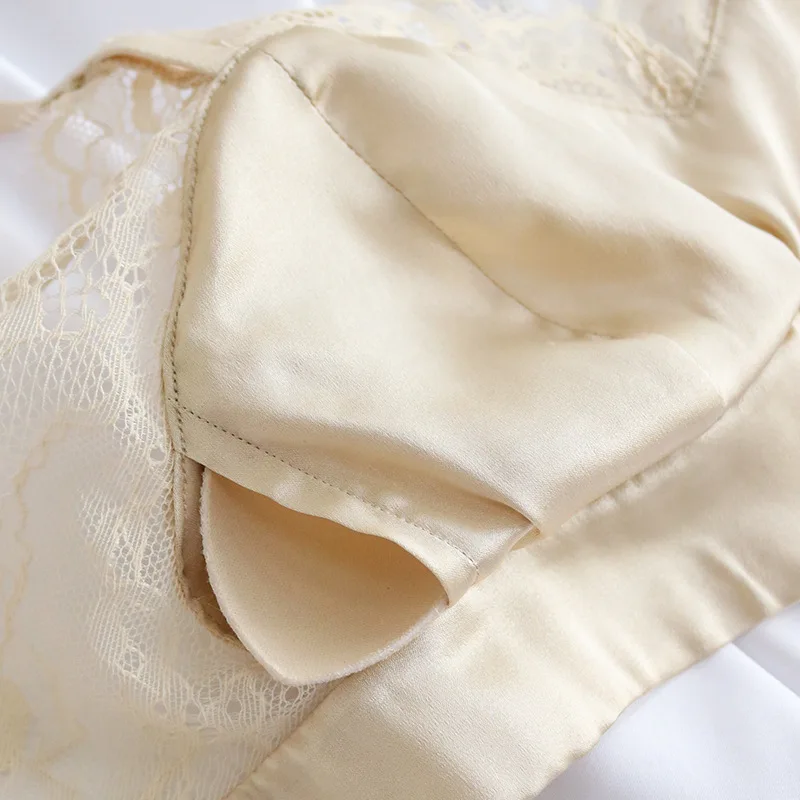 Flame of dream Silk Triangle Cup Bra Mulberry Silk Breathable Solid  Smooth French Underwear Summer Thin Lace Sexy bra 22818