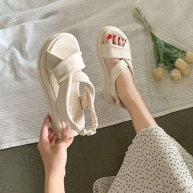 2023 Summer Women's New Sandals Outdoor Leisure Cross Thick Bottom Rubber Sole PU Solid Color Beach Fashion Sandals For Women
