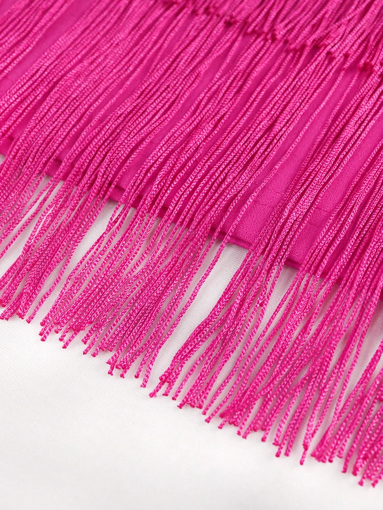 Женское платье с кисточками