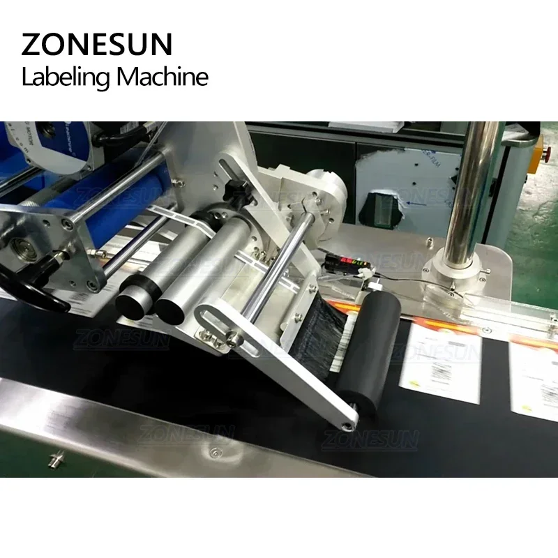 Фото ZONESUN XL-T832 Автоматическая наклейка, клейкая плоскость, бирка B, пищевая бумажная книга, большая пластиковая пленка, этикетировочная машина для плоской упаковки №4