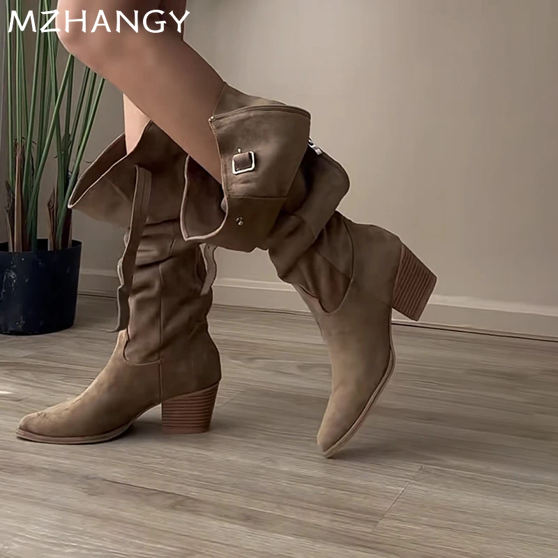 Женские замшевые высокие сапоги с острым носком дизайнерские массивные туфли на