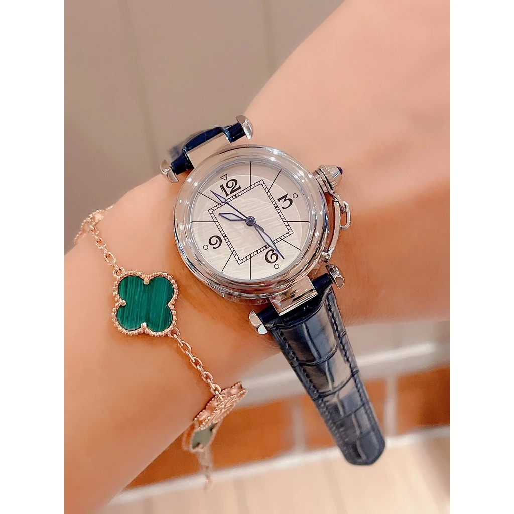 

Womens quartz Ladies watch Black Blue Leather