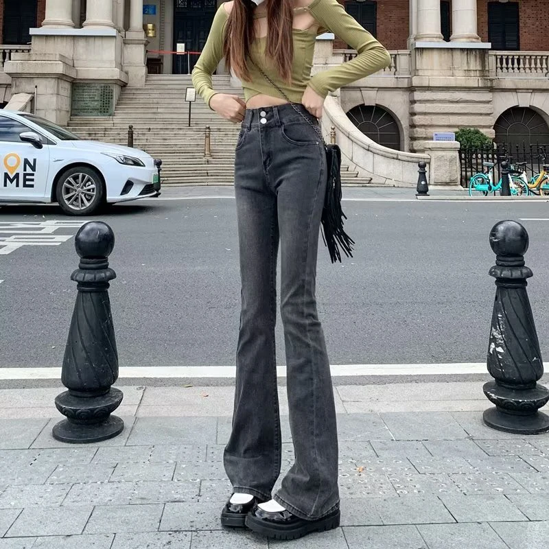 

Новинка 2023, серые слегка расклешенные джинсы в стиле ретро, женские эластичные расклешенные брюки-подковы с высокой талией для девушек