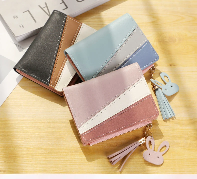 

Женский короткий кошелек на молнии с отделением для карт