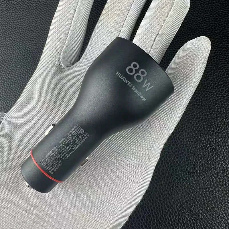 Универсальное автомобильное зарядное устройство HUAWEI макс. 88 Вт суперзарядка