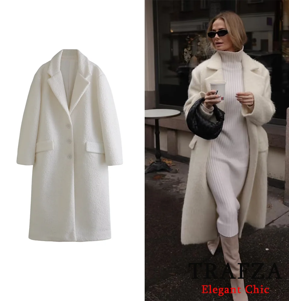 Женское пальто средней длины на пуговицах с лацканами