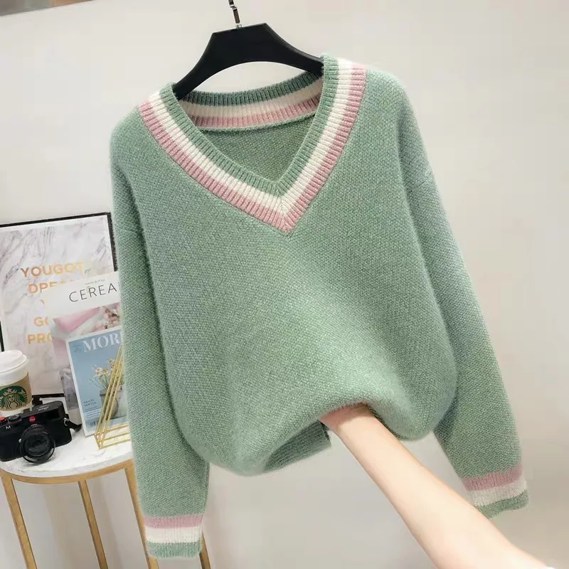 

2022 loose pullover V-neck sweater women White