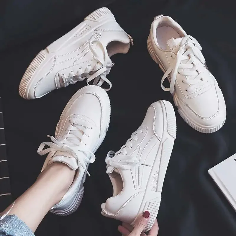 

Женские кроссовки на мягкой подошве, белые кроссовки на толстой подошве, повседневная спортивная обувь для прогулок, осень 2022