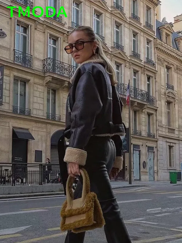 Куртка женская демисезонная с меховым воротником и отложным |