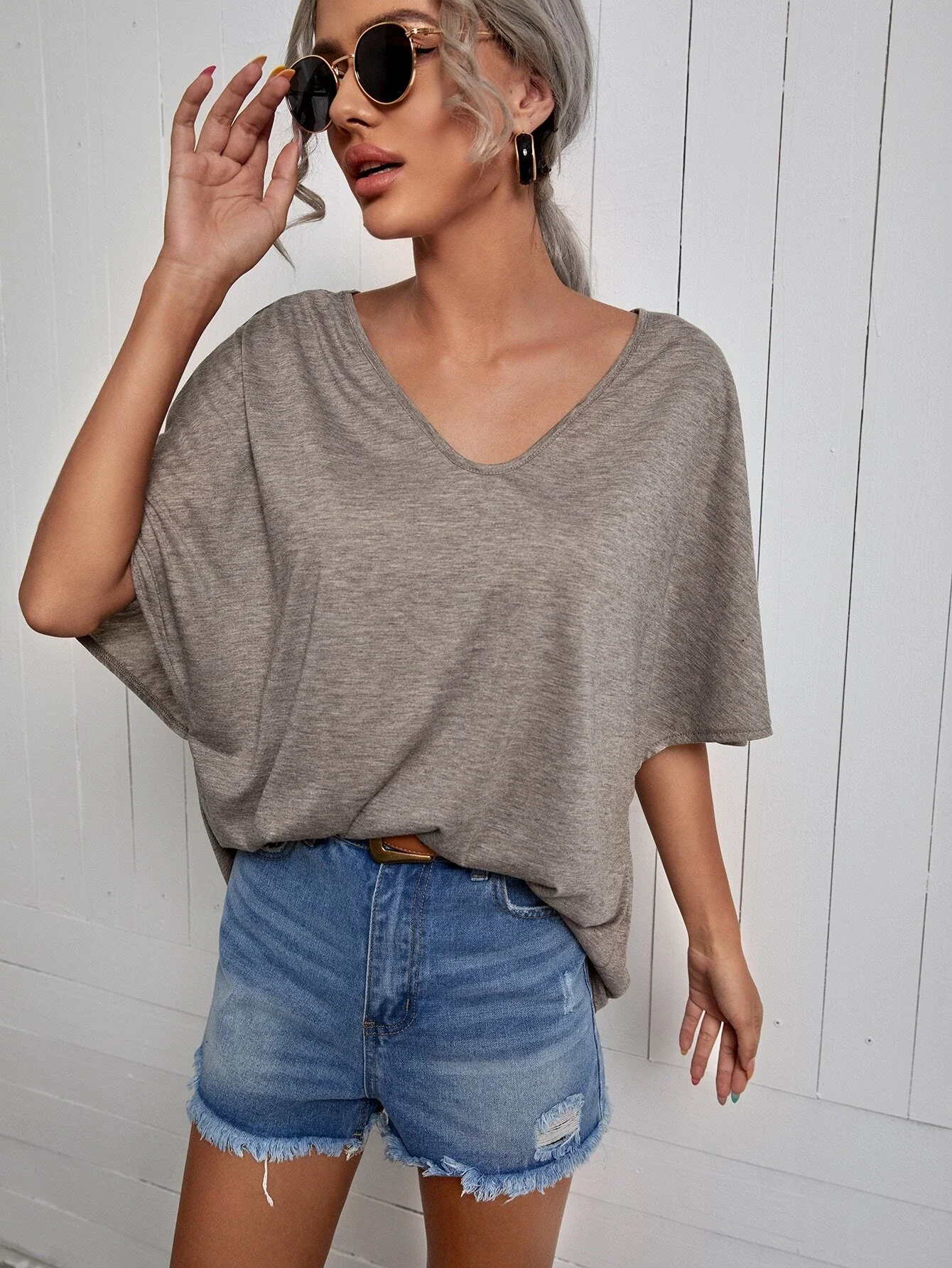 

tops Solid Batwing Sleeve V-Neck Tee