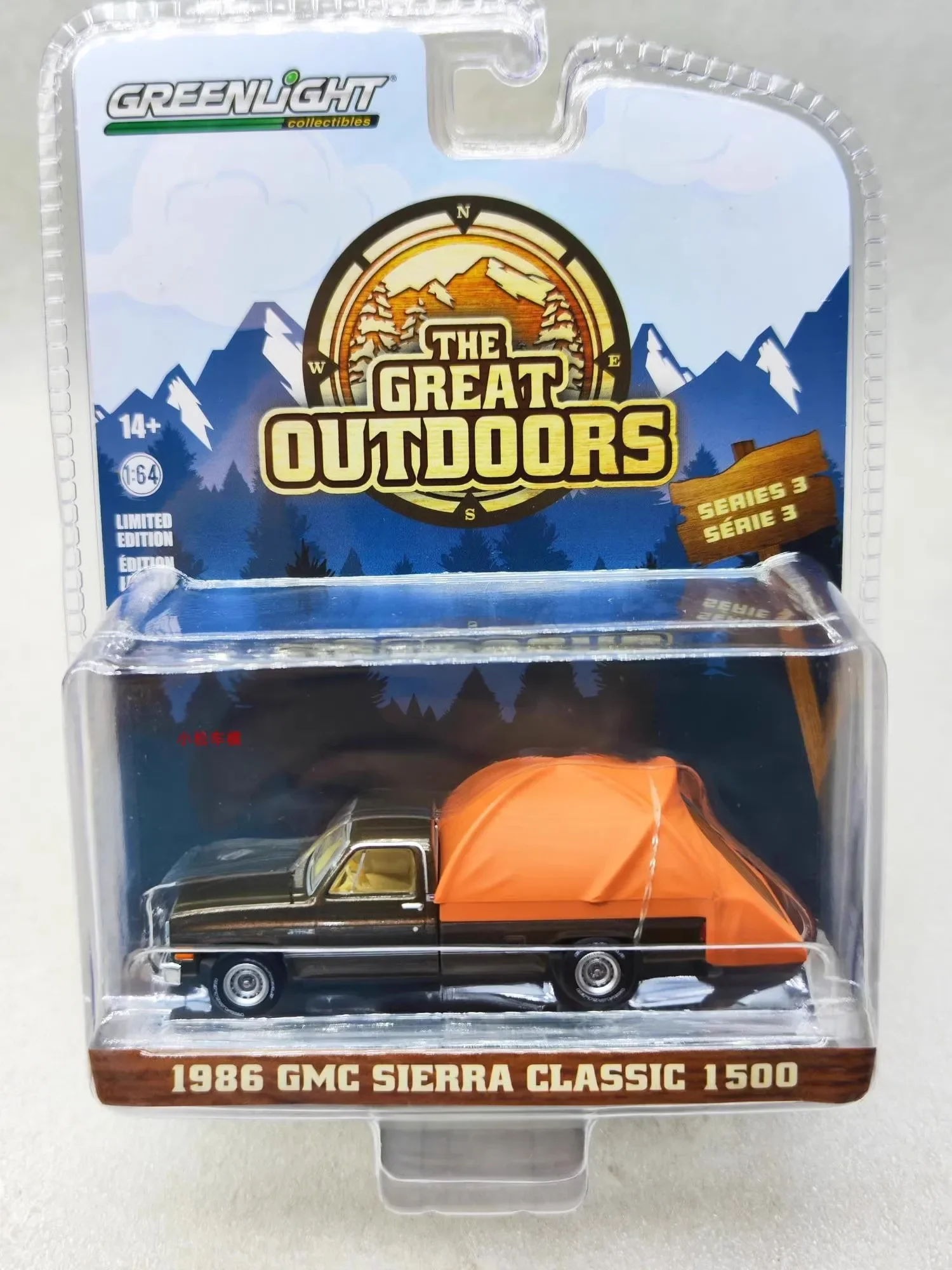 Модель автомобиля из литого металлического сплава 1:64 1986 GMG SIERRA CLASSIC 1500 игрушка для