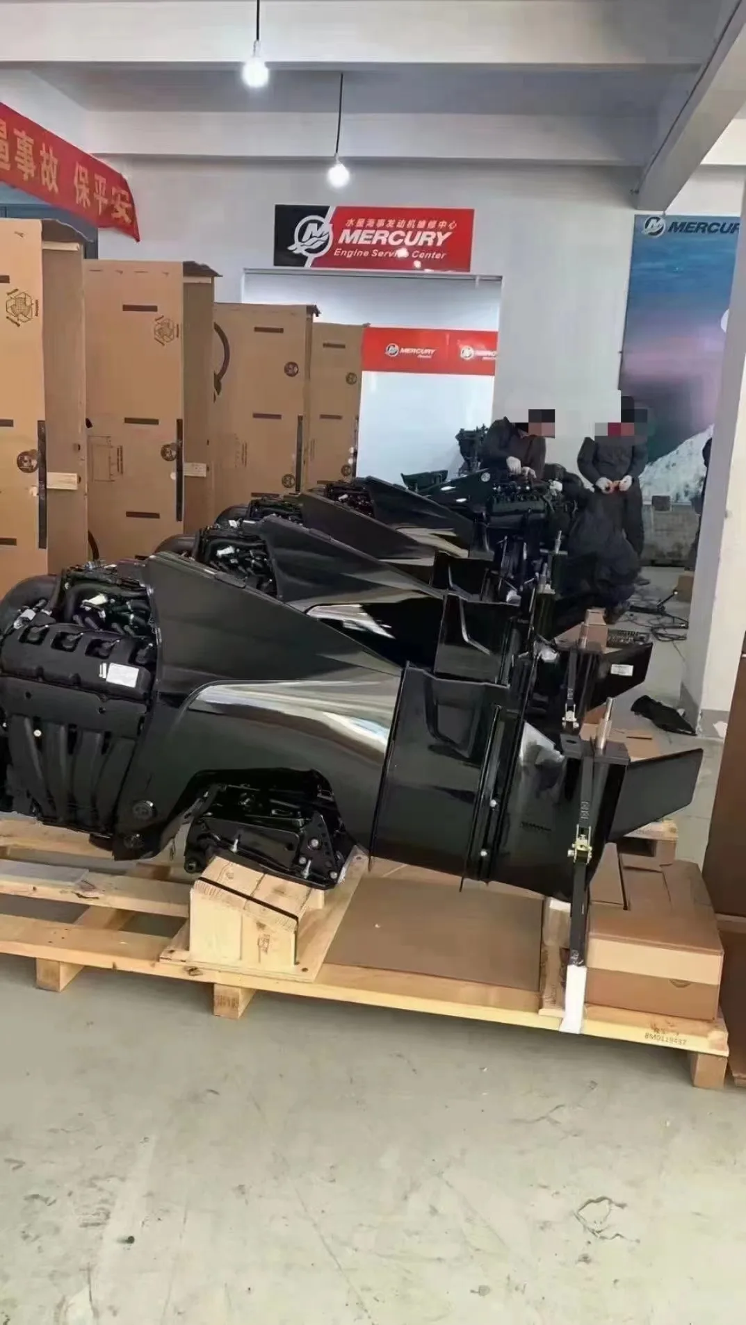 Рисунок 2 - Подвесные двигатели Yun YiMercury