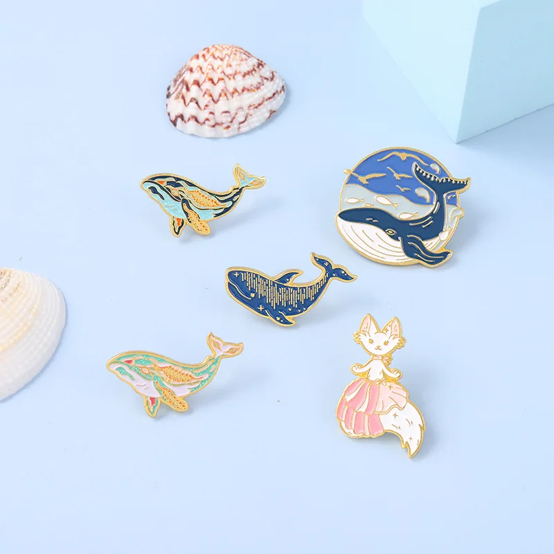 

2PCS New cartoon animal series brooches Creative and cute whale shape Clothes and backpacks exquisite accessories enamel pins