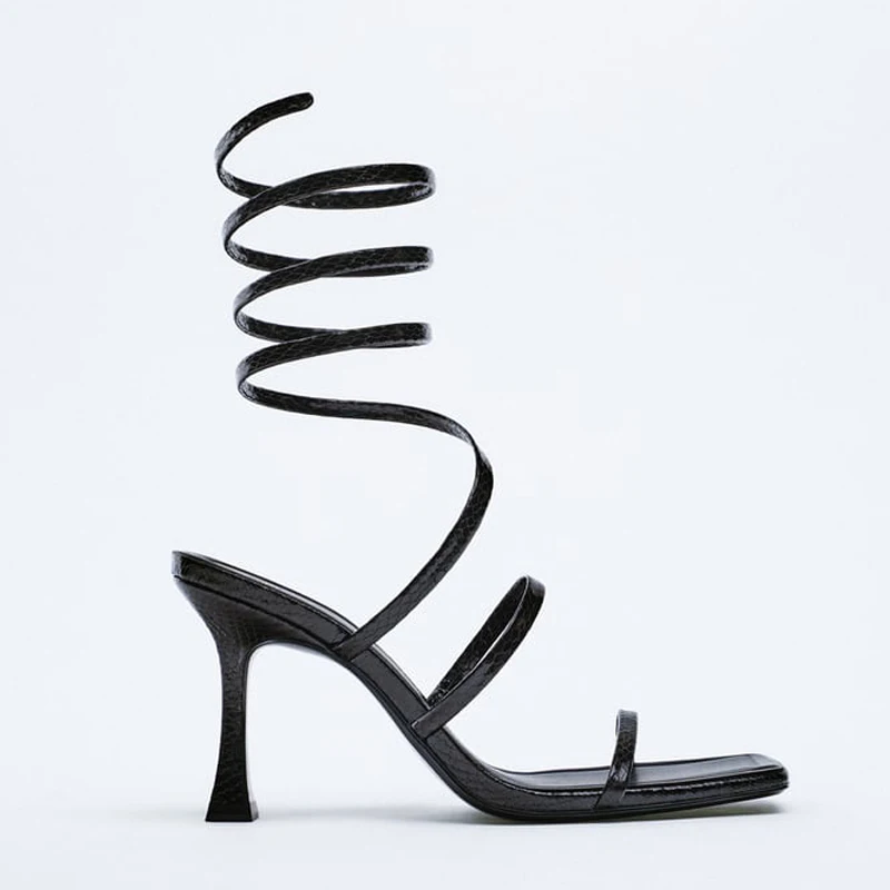 Женские босоножки на высоком каблуке шнуровке с открытым носком |