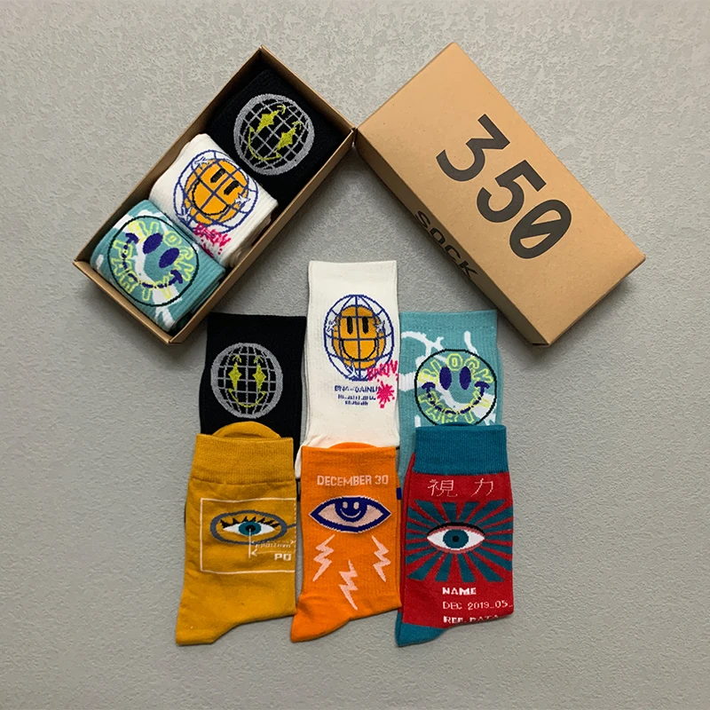 3 Pairs/Box Hot Funny Smiley Eye Stockings Cotton Streetwear Harajuku Hip Hop Expression Long Soft Pack Gift for Men Women Socks