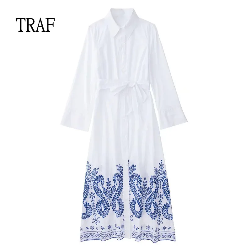 

Женское длинное платье-рубашка с поясом, с вышивкой