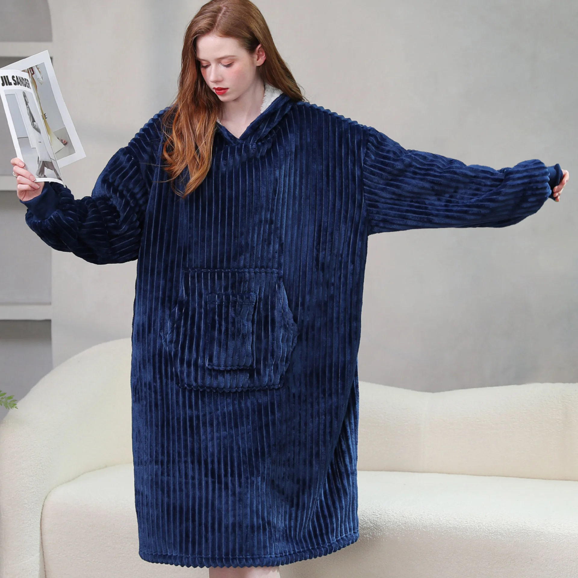 Женская фланелевая ночная рубашка с капюшоном свободного покроя