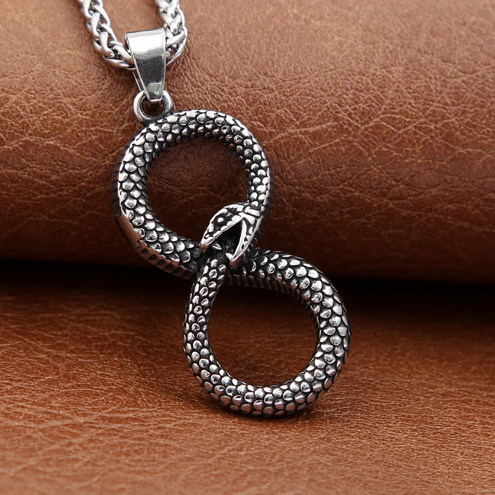 

Punk Personalized Vintage Rattlesnake Pendant Stainless Steel Men's Animal Chain Necklace Fashion Biker Jewelry Gifts Wholesale