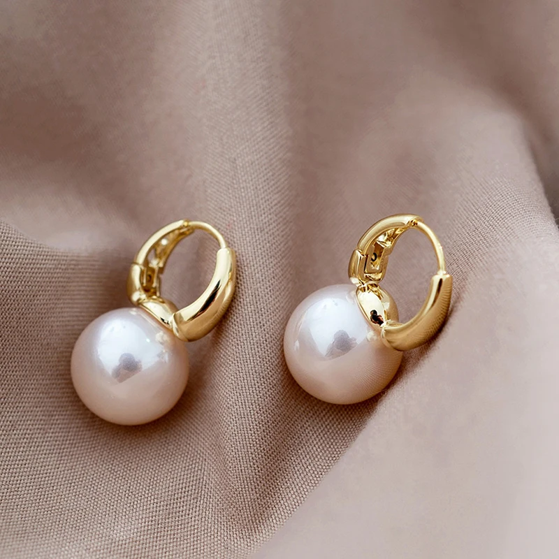 

1Pair New Simple Pearl Studs Hoop Earrings For Women Fashion Geometric Circular Temperament Earrings Wedding Party Jewelry Gift