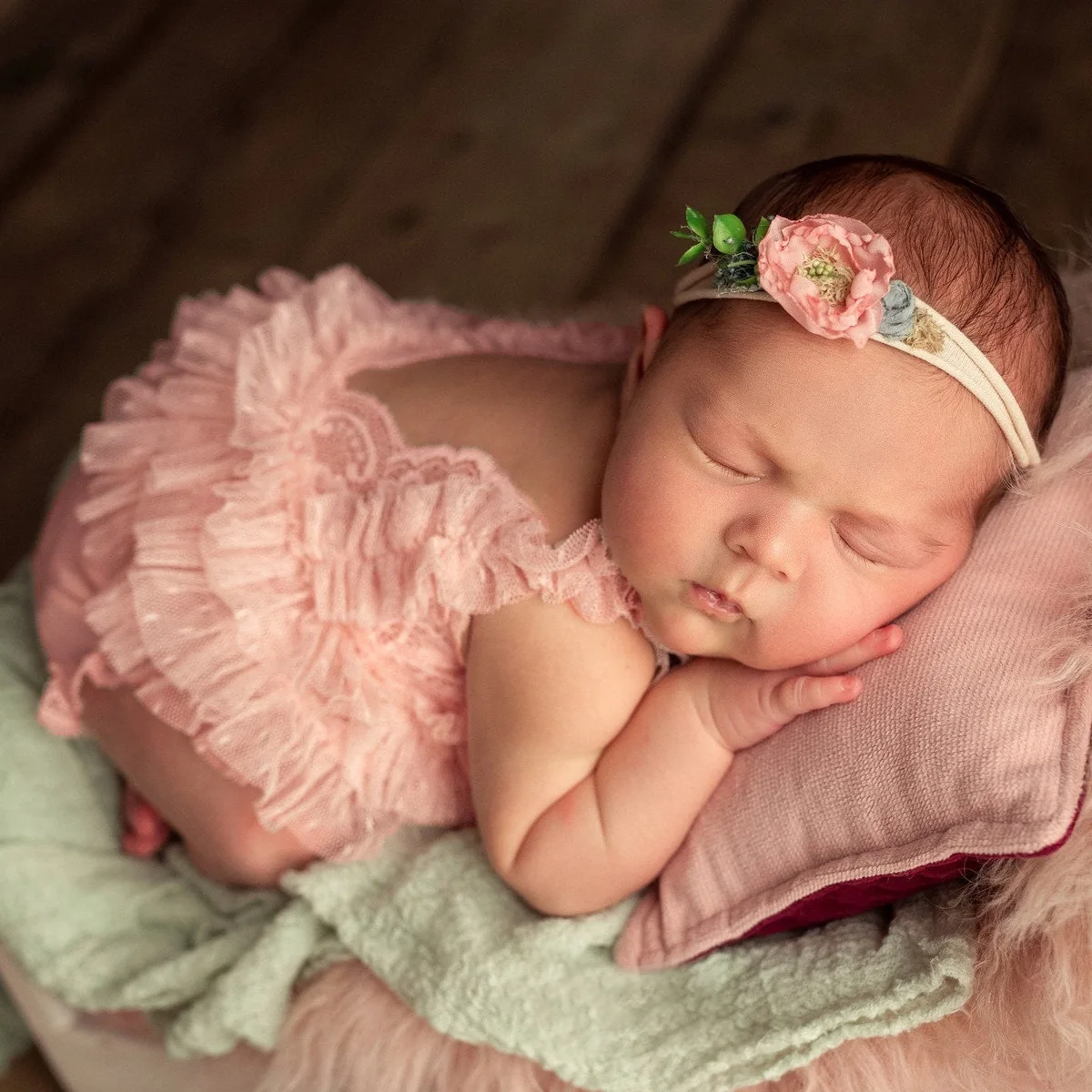 ❤️CYMMHCM Newborn Photography Clothing Pink Jumpsuit Baby Girl Photo Props Accessories Studio Infant Shoot Clothes Fotografia