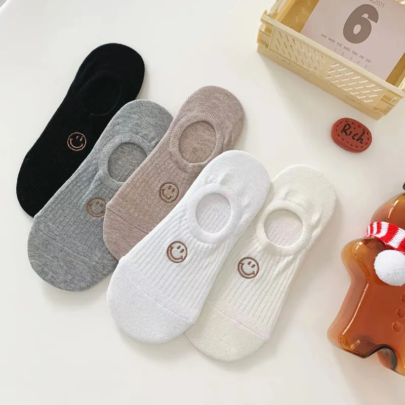 5Pairs Cotton Women's Socks Embroidered Smiley Face Solid Color Boat Socks for Women Summer Silicone Non-slip Invisible Sock