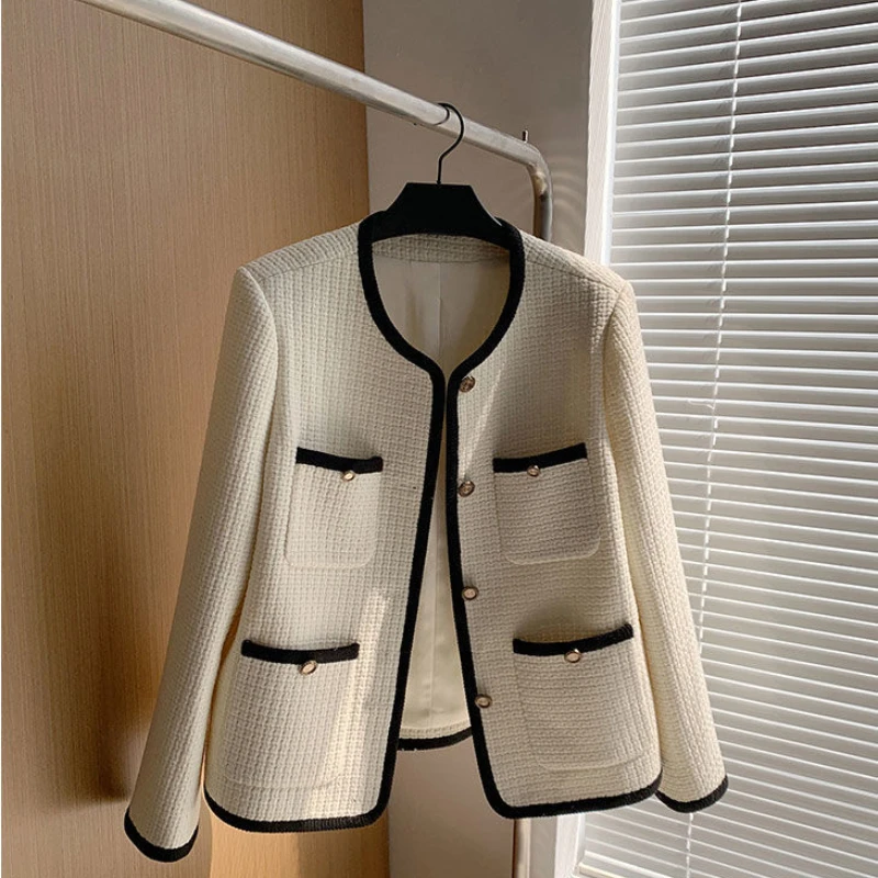 

White Tweed Short Jacket Women Fashion Elegant O-Neck Single Breasted High-End Coat Fall Winter Office Lady Casual Outwear E116