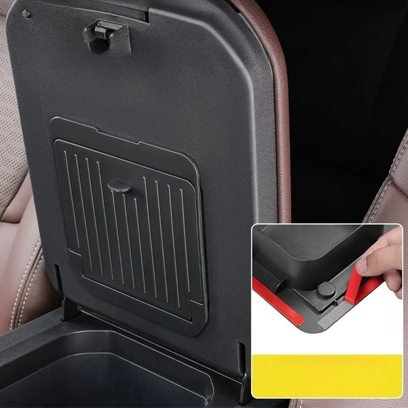 Фото Для Toyota Land Cruiser Prado LC250 2024-2026: Органайзер-бокс для хранения в центральной консоли, аксессуары для интерьера №3