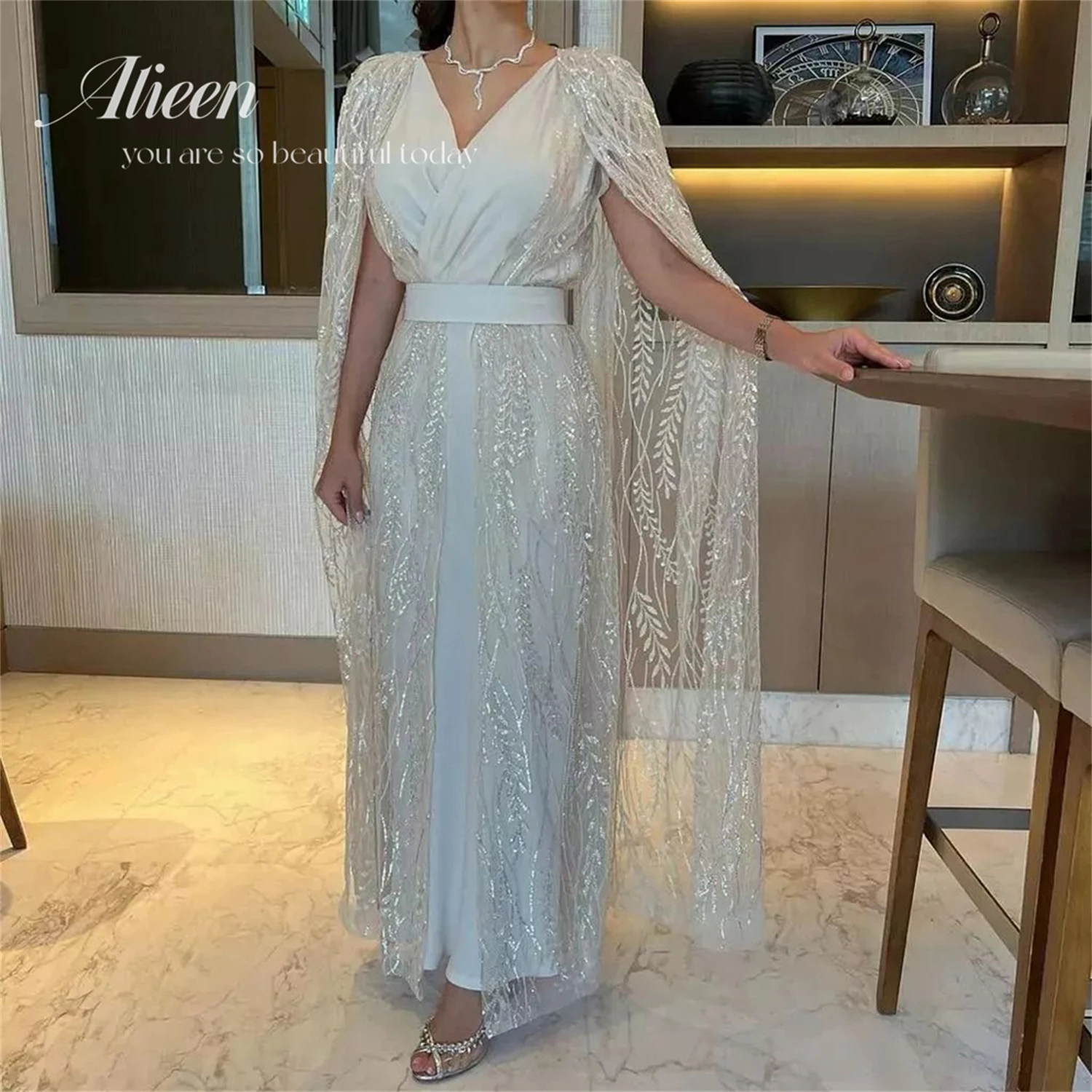 

Aileen Luxury Dubai Moroccan Kaftan Beige White Arabic Evening Dress with Cape Sleeve Muslim Women Wedding Party Gown