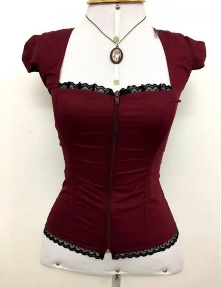 Красные женские футболки из полиэстера