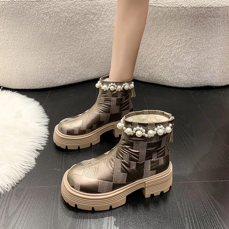 

2022 New Style Back Zipper Temperament Solid Fashion Decoration Pearl Chain Boots Metal Chain Fashion Boots Square Heel
