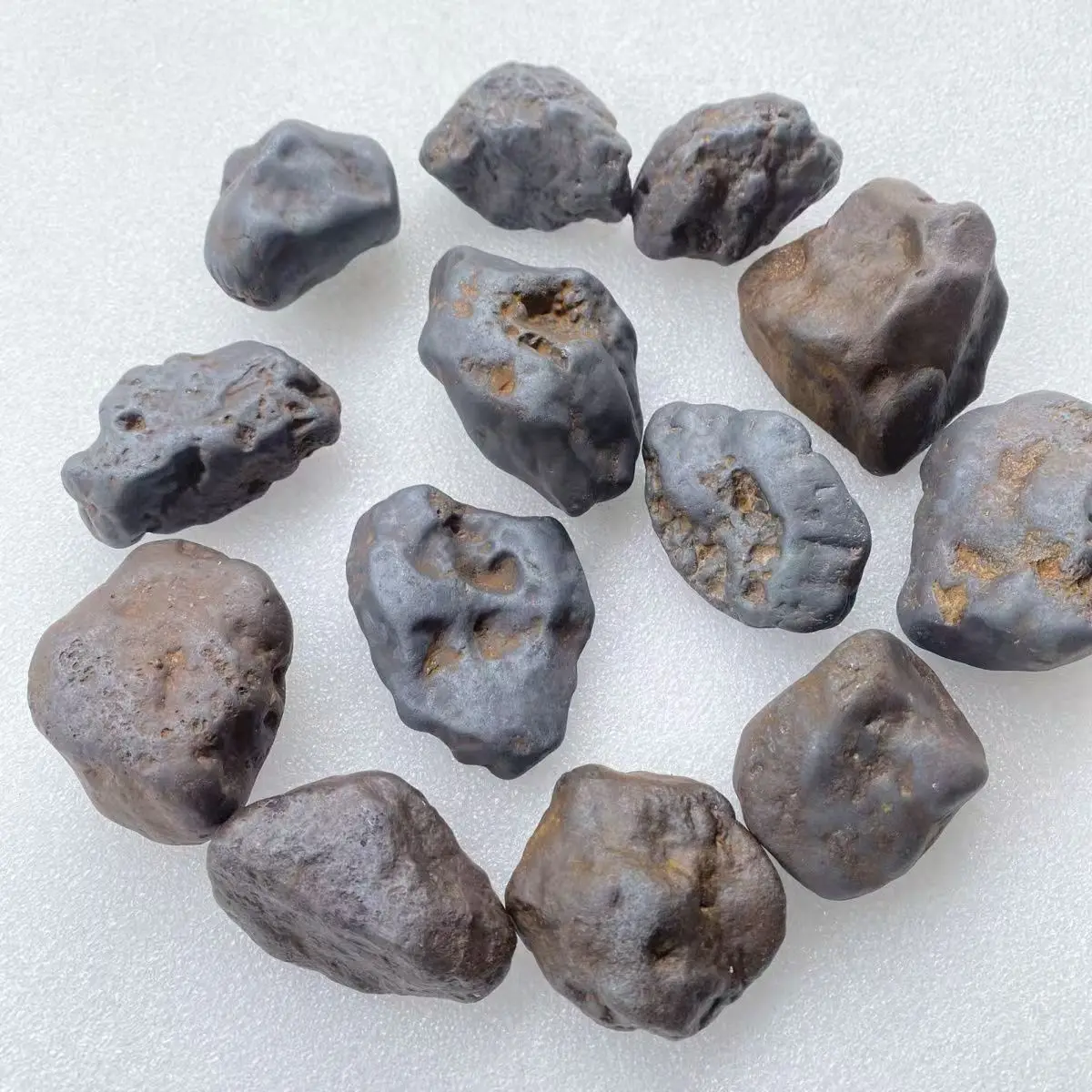 

Маленький натуральный метеорит