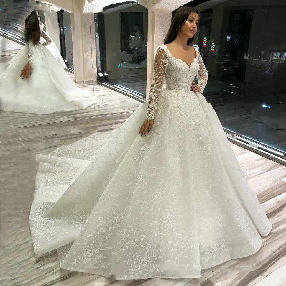 

Roseca Ye 3D Lace Applique Long Sleeves Wedding Gowns For Brides Beads Vintage Bridal Dress V Neck Sweep Train Vestidos De Novia